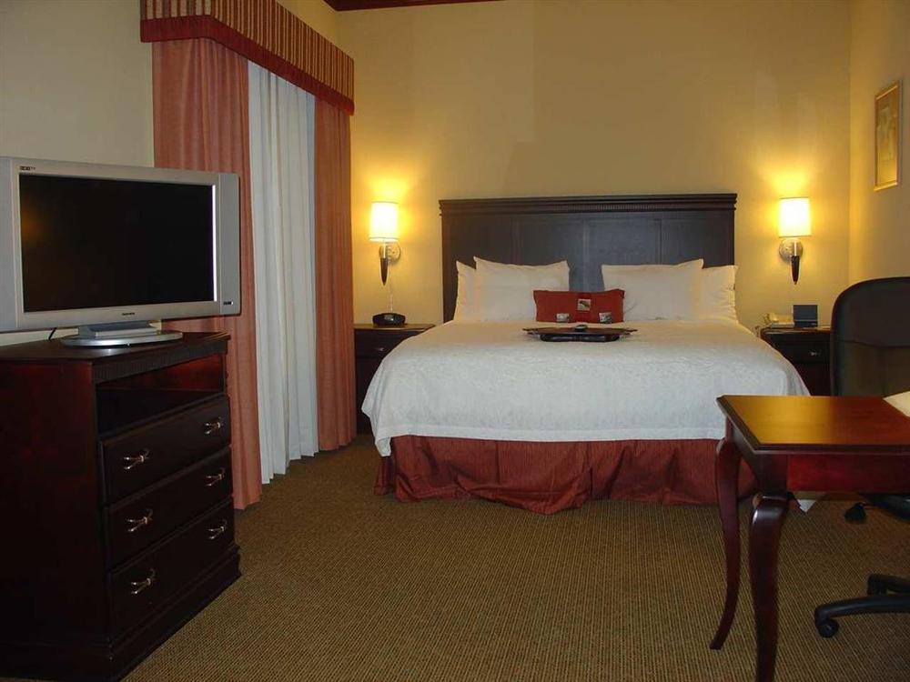Hampton Inn & Suites Gainesville Pokoj fotografie